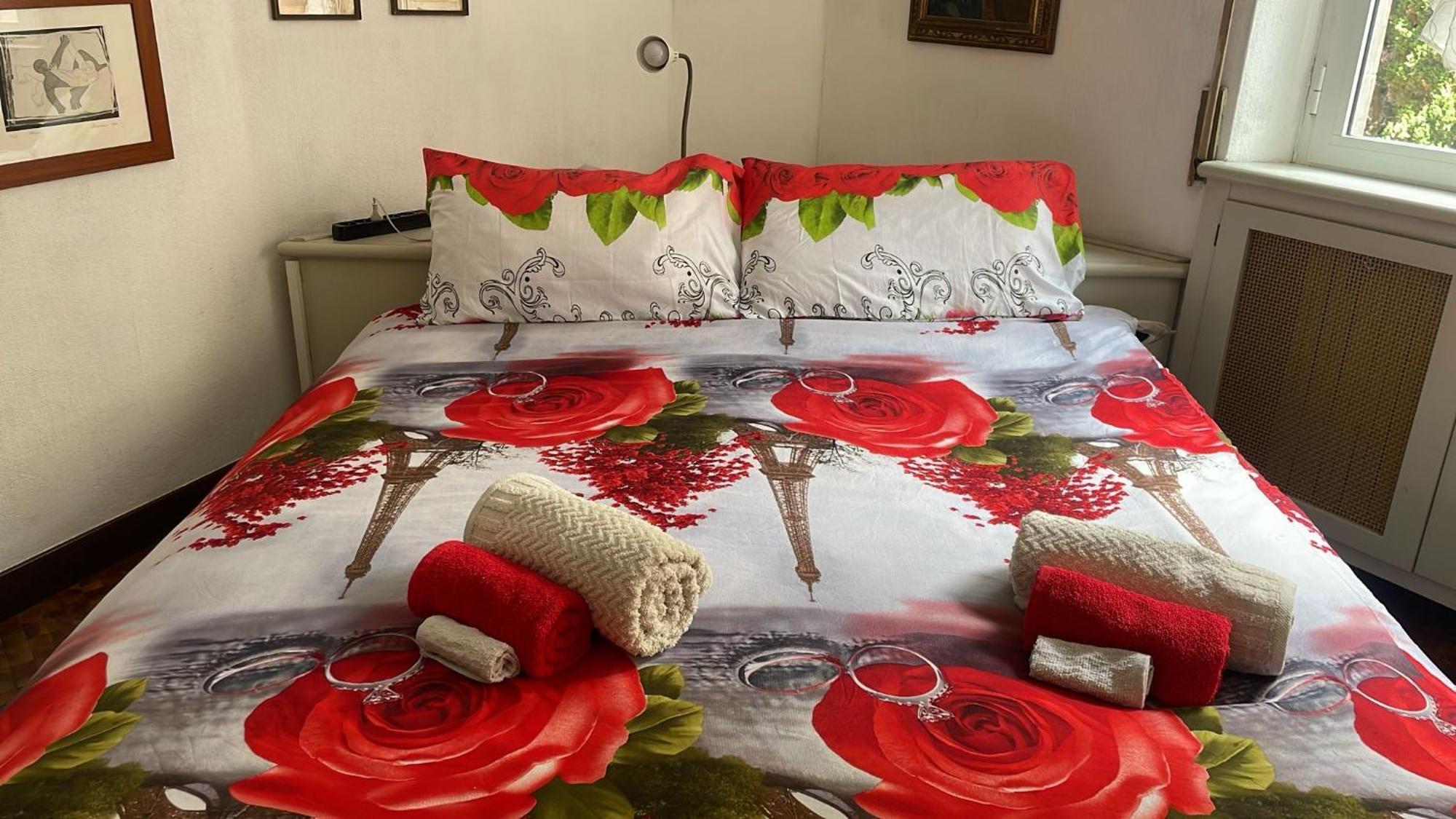 Apartment A Due Passi Dal Centro 2 Matrimoniali Wifi *